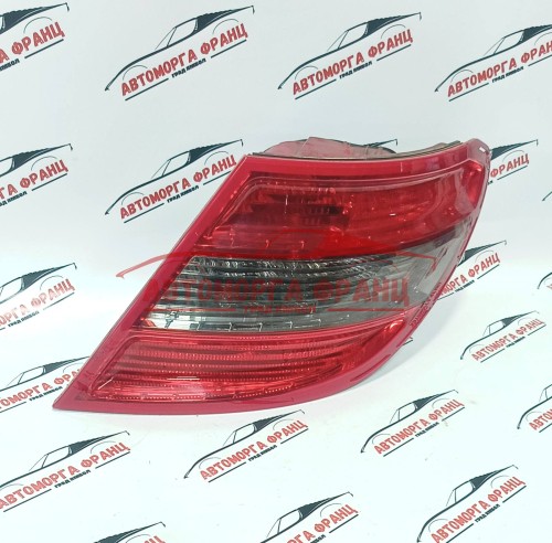 Mercedes C-class W204 Десен стоп