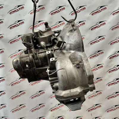 Ръчна скоростна кутия Opel Meriva 1.6i 55355489