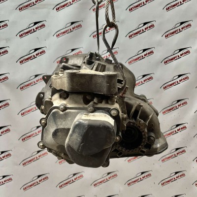 Ръчна скоростна кутия Opel Corsa D 1.4i 55355489