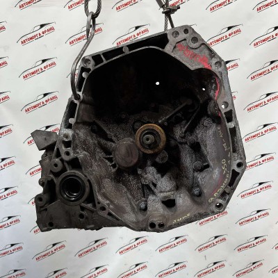 Ръчна скоростна кутия Nissan Qashqai 1.6i Q8200367222