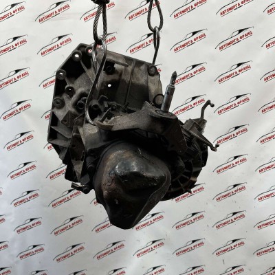 Ръчна скоростна кутия Nissan Qashqai 1.6i Q8200367222