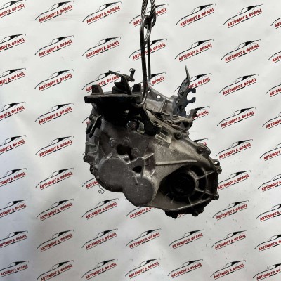 Ръчна скоростна кутия Peugeot 107 1.0i 20TT011143582