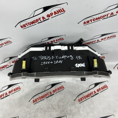 Километражно табло Toyota Yaris 3 Хибрид 1.5i 83800-DU390