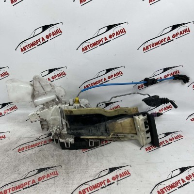 Предна лява брава Mercedes CLS W218 A2127230114