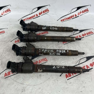 Дюза Renault Traffic 1.6dci 0445110546
