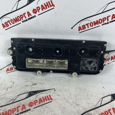 Управление климатик Volkswagen Golf 5 