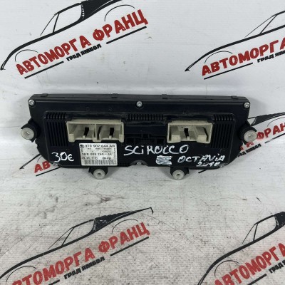 Управление климатроник Skoda Octavia 3T0907044AR
