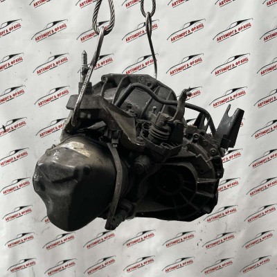Ръчна скоростна кутия Nissan Note 1.4i 8200247902 / JH3308