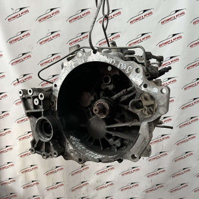 Ръчна скоростна кутия Jeep Compass 2.2crdi 4x4 05106047AB / TJA109300003